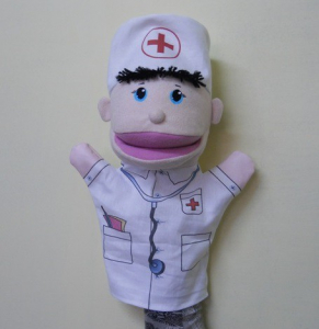 Кукла "Веселый рассказчик" Доктор - fgospostavki.ru - Мегион